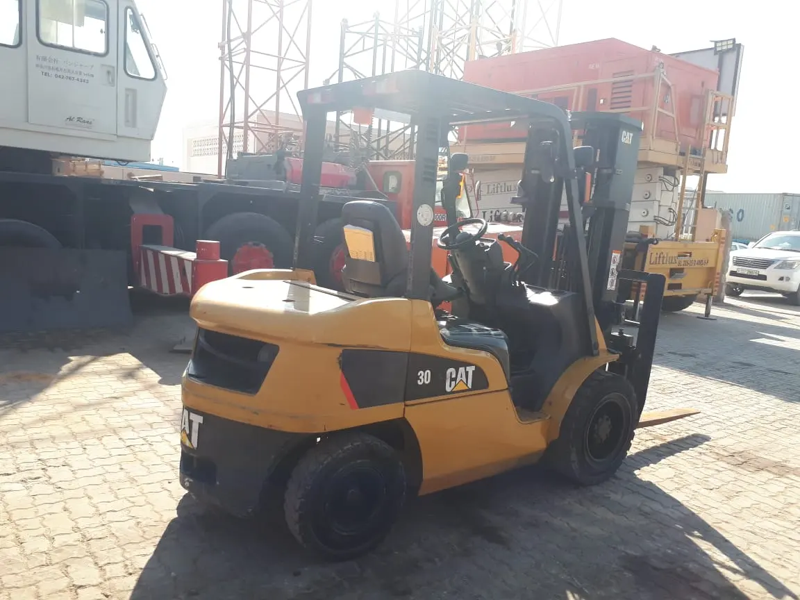 USED FORKLIFT CAT DP30NT