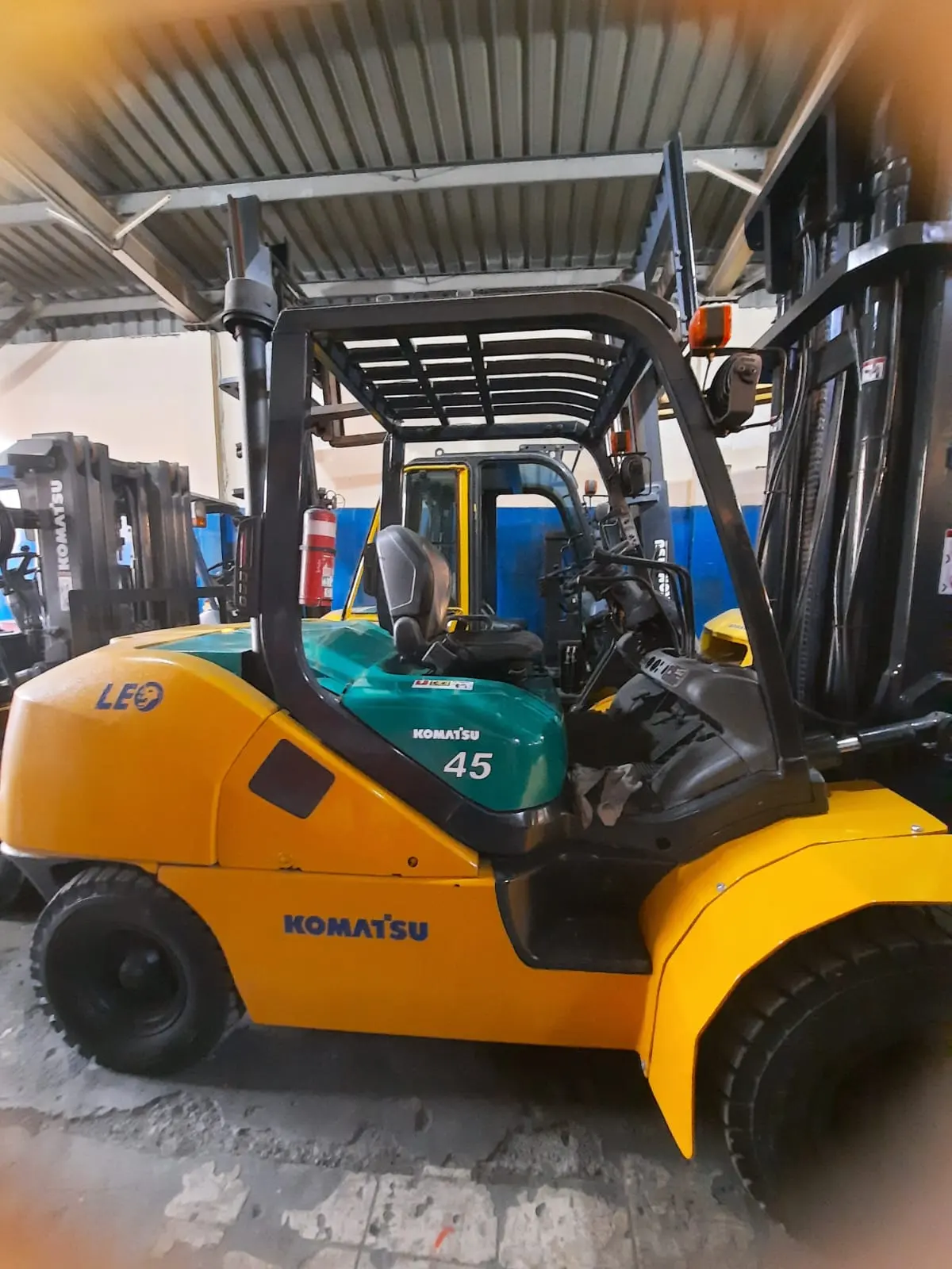 Komatsu Forklift 4.5 Ton Leo 2010 - 4