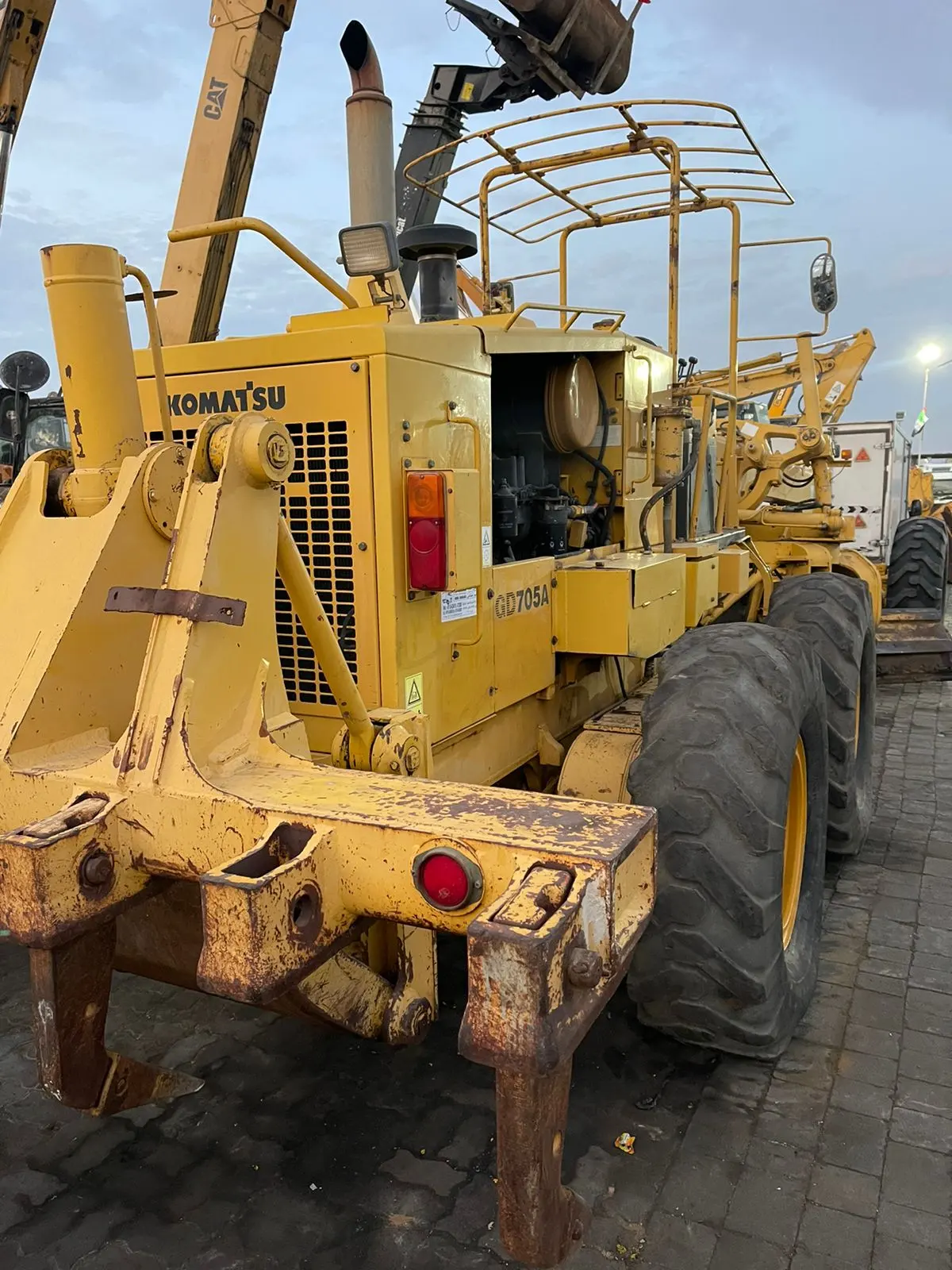Grader Komatsu 705A 2007 - 3