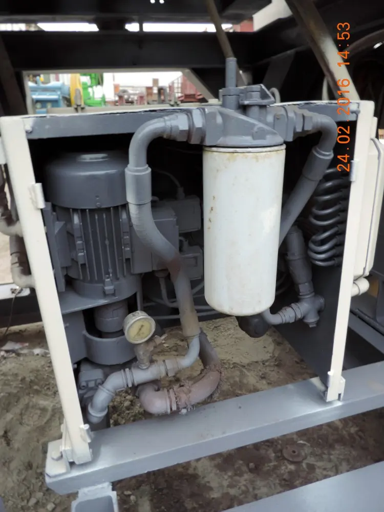 Mobile cone crusher (svedala H36)