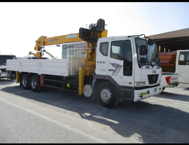 Hiab Truck Mounted Crane 5 ton to 20 ton on Rental
