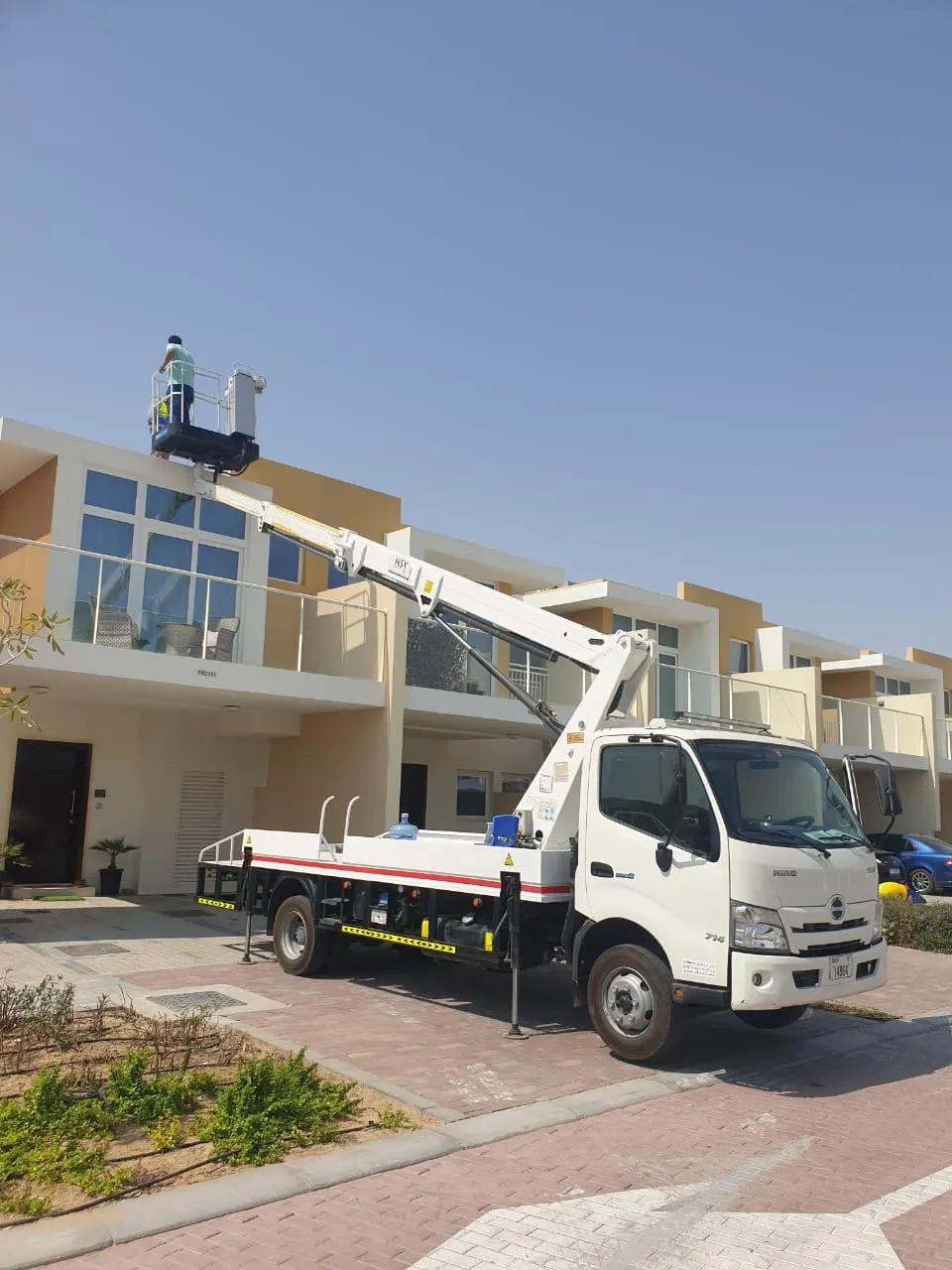 16 METER MANLIFT AVAILABLE ON RENT - 7