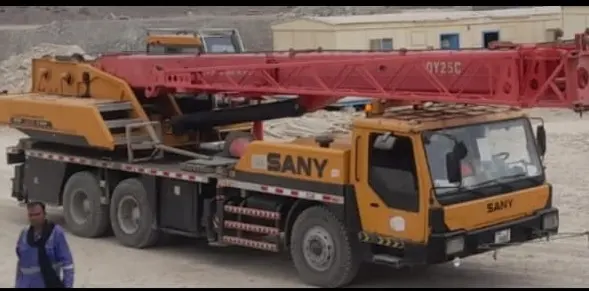 CRANES 25 to 50 Ton AVAILABLE ON RENTAL