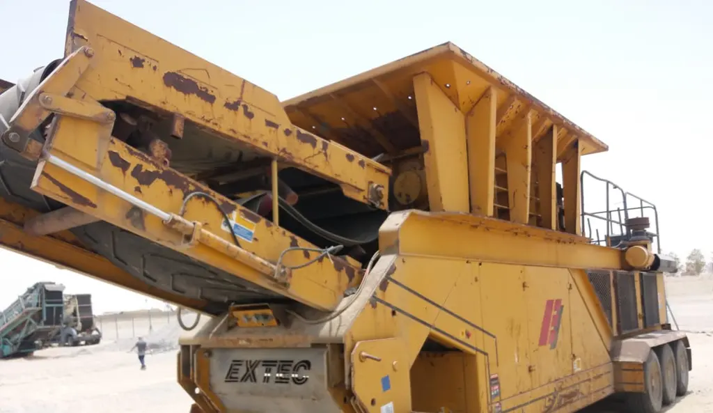 Mobile Shredder- Extec 3600 - 6