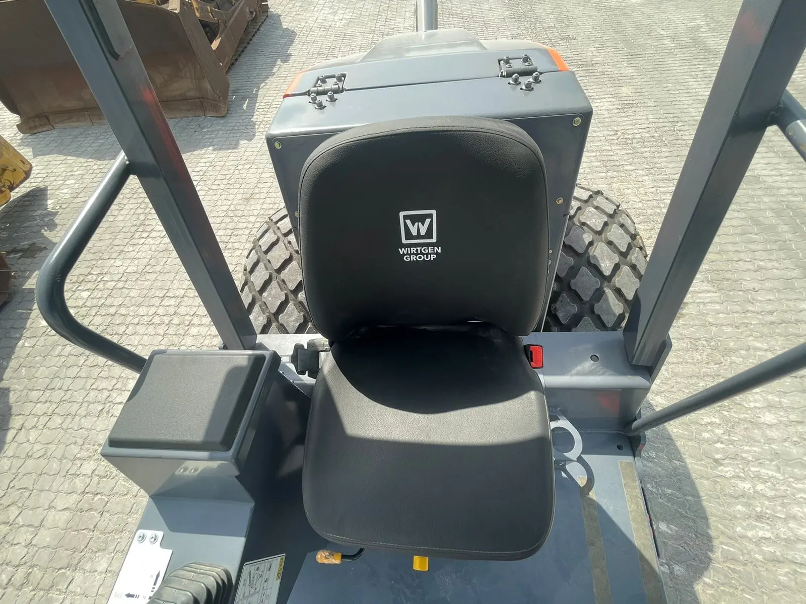 HAMM HC1191 - 11TONS SINGLE DRUM ROLLER - 2
