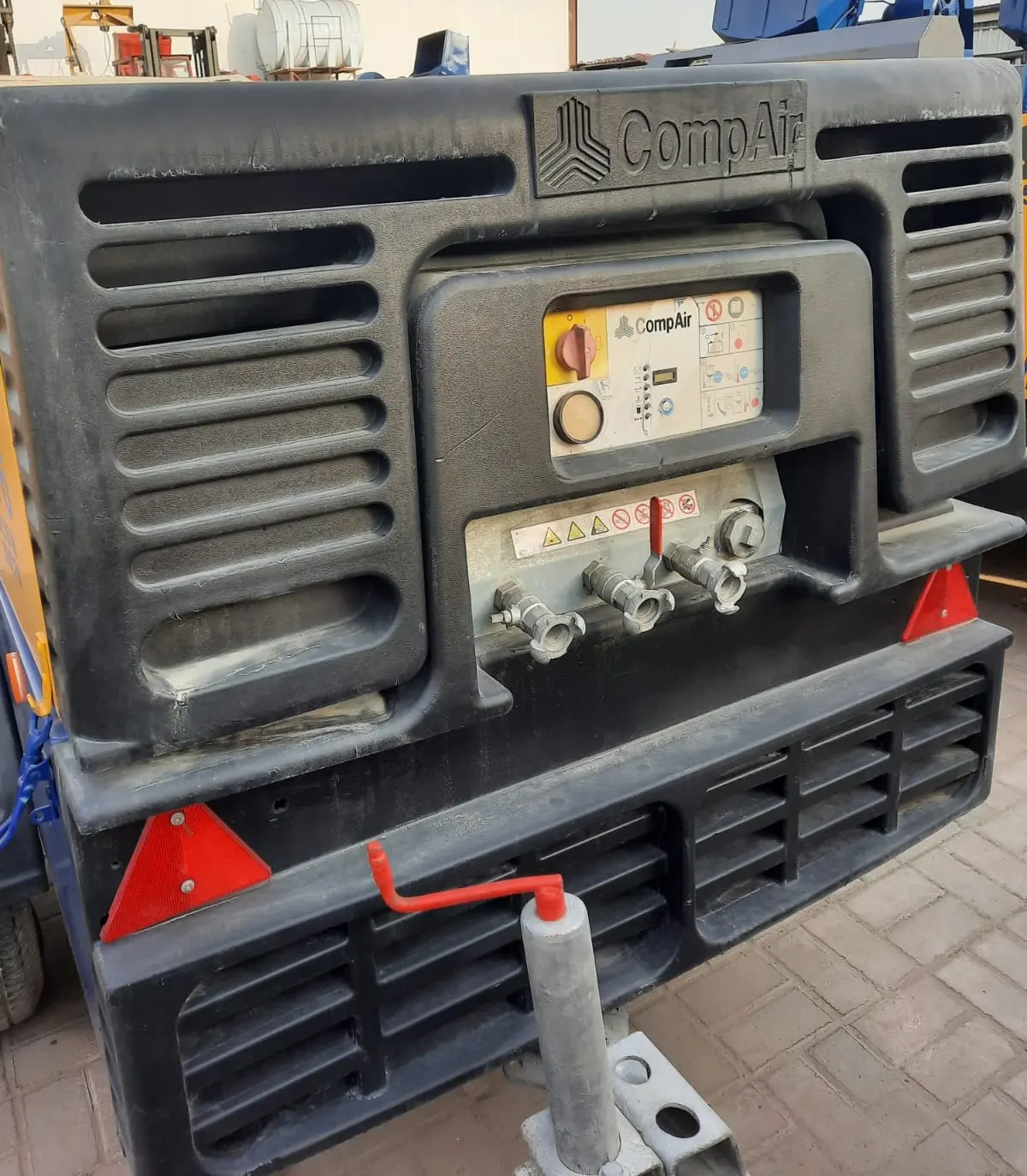 Compressors CompAir C76 265CFM 2015 - 4
