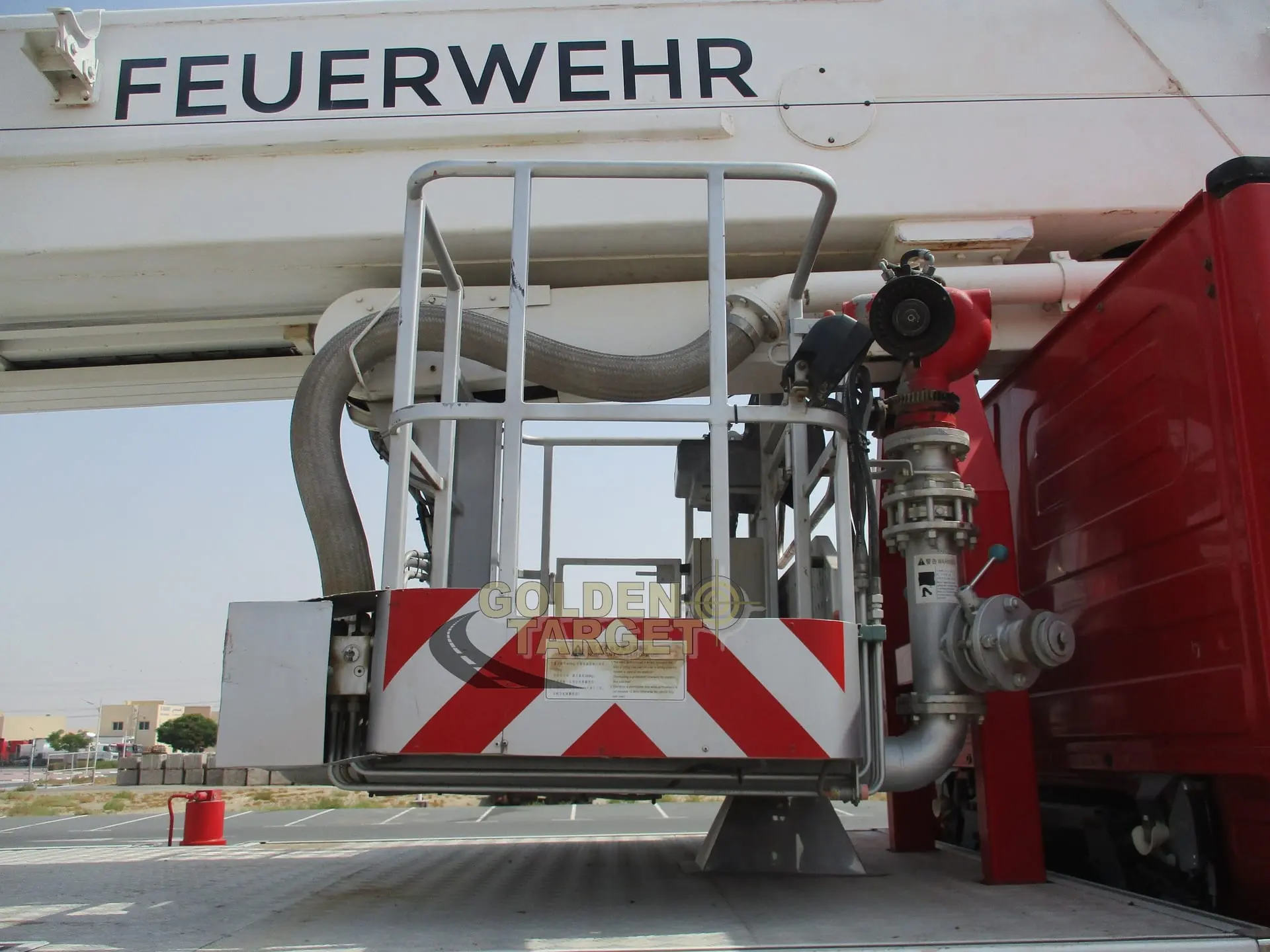 MERCEDES ACTROS 3332 6×4 MANLIFT TRUCK 2012 - 6