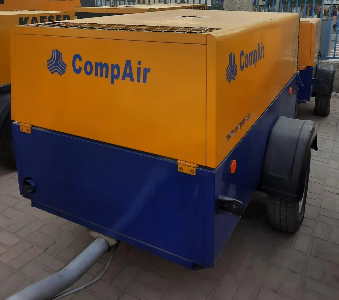 Compressors CompAir C76 265CFM 2015