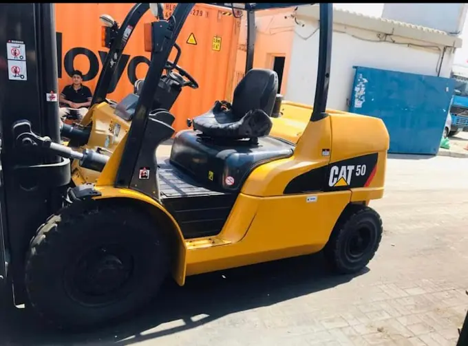 Forklift 5 ton CAT 50