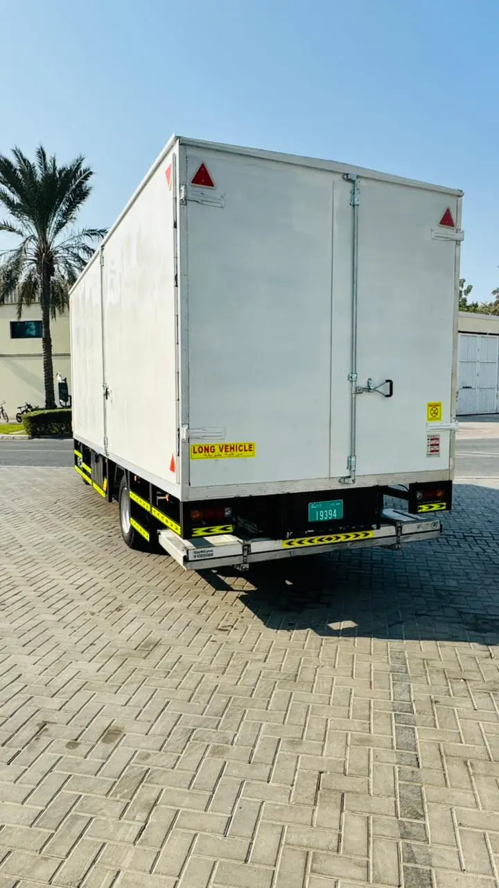 Mitsubishi fuso 2025 5 ton box truck with tail lift - 5