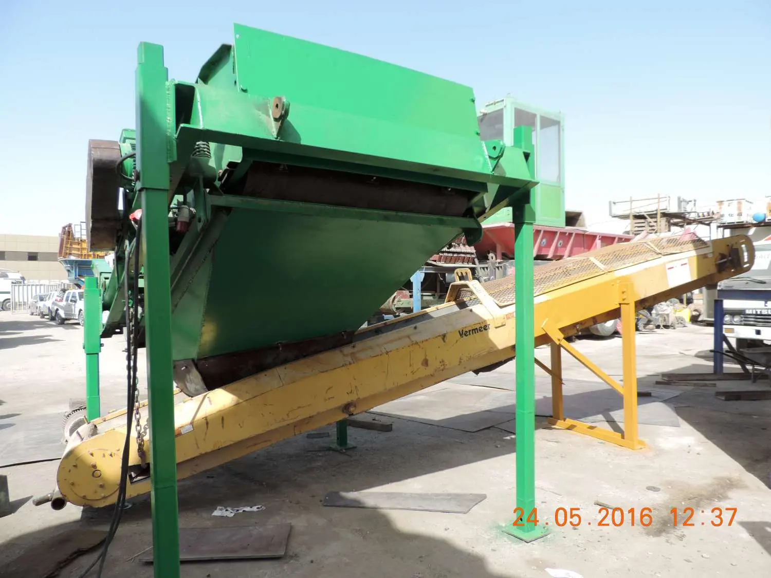 Powerscreen 2 deck vibrating - 3