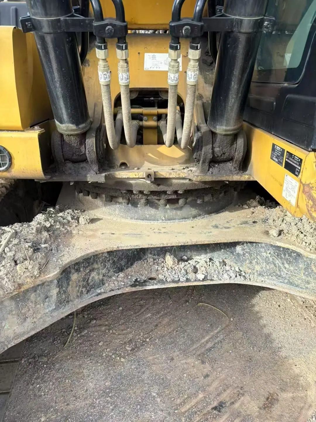 Caterpillar excavator - 3
