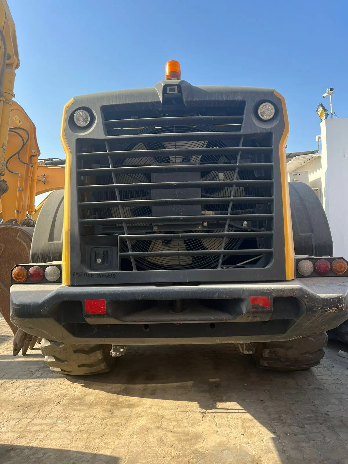 WA-470 KOMATSU MODEL 2017 (ORANGE ) - 4