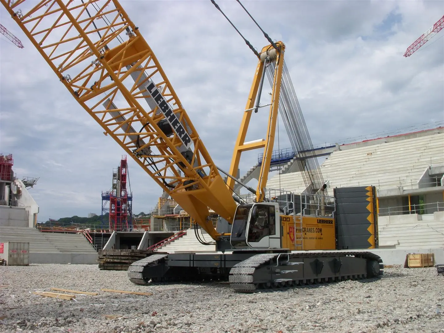 Liebherr LR 1300 (300 TON) CRAWLER CRANE RENTAL - 2