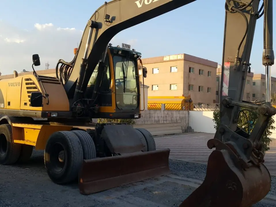 Volvo Tyre Excavator