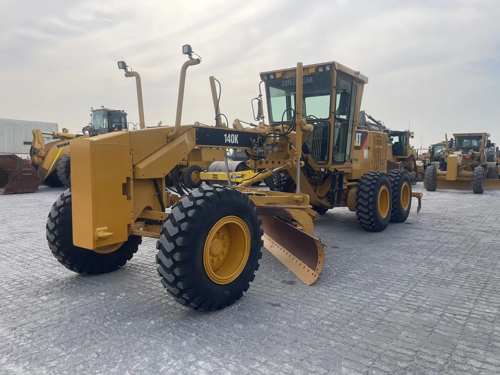 CATERPILLAR 140K MOTOR GRADER - 4