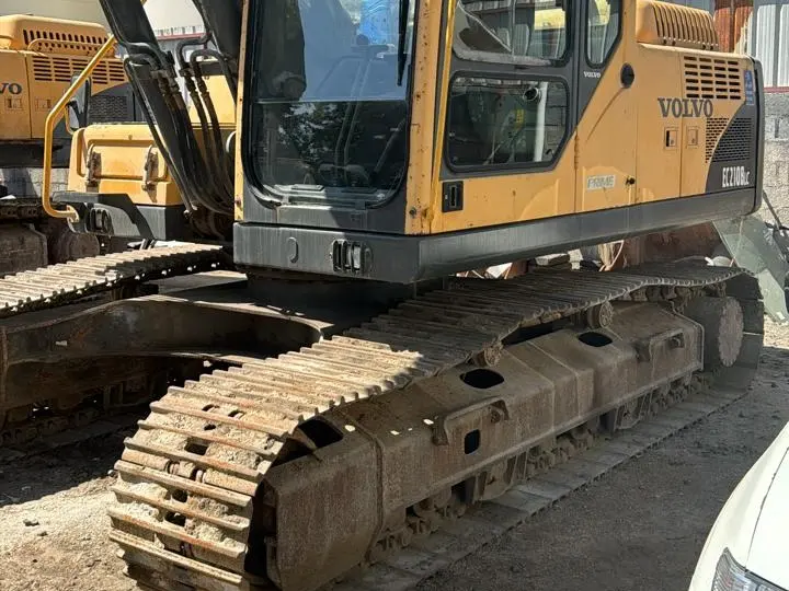 Volvo Excavator 30 Ton - 4