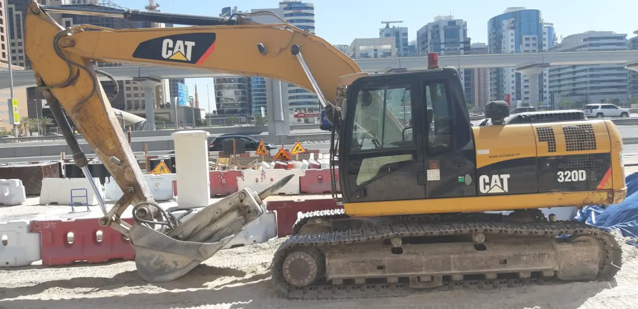 CAT Excavator With Jackhammer 320D L
