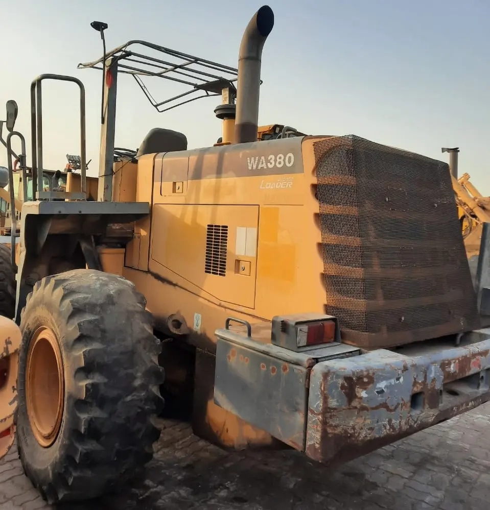 Loader Komatsu WA 380 2006