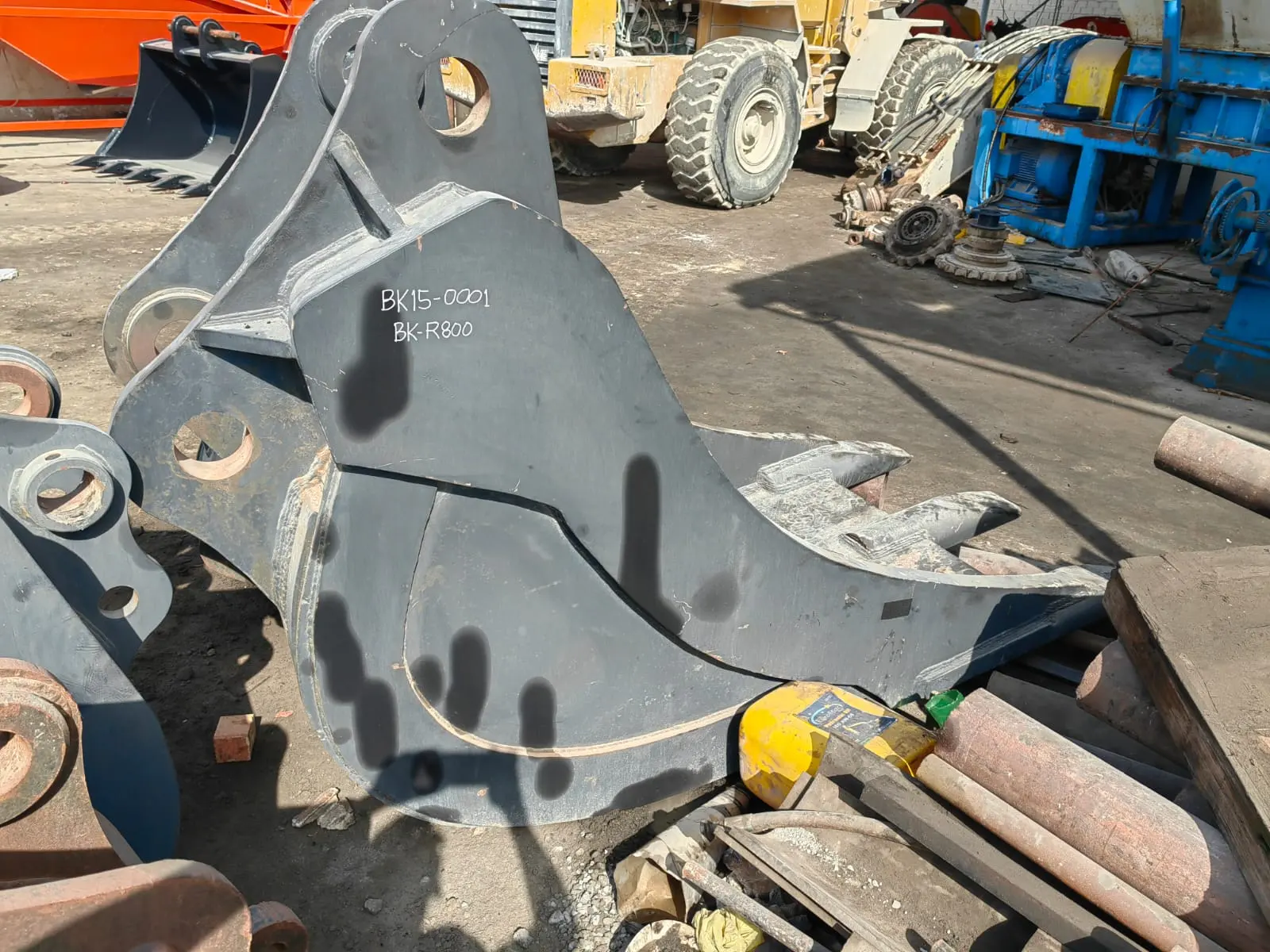 Large Excavator Heavy Duty Marble Rock Bucket - 3