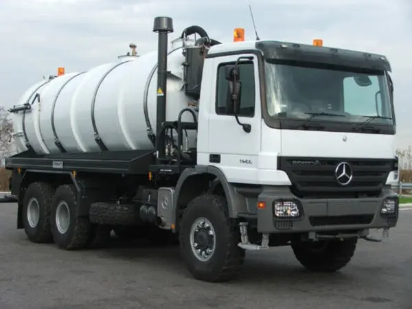 Drainage Tanker 10,000 Gallon