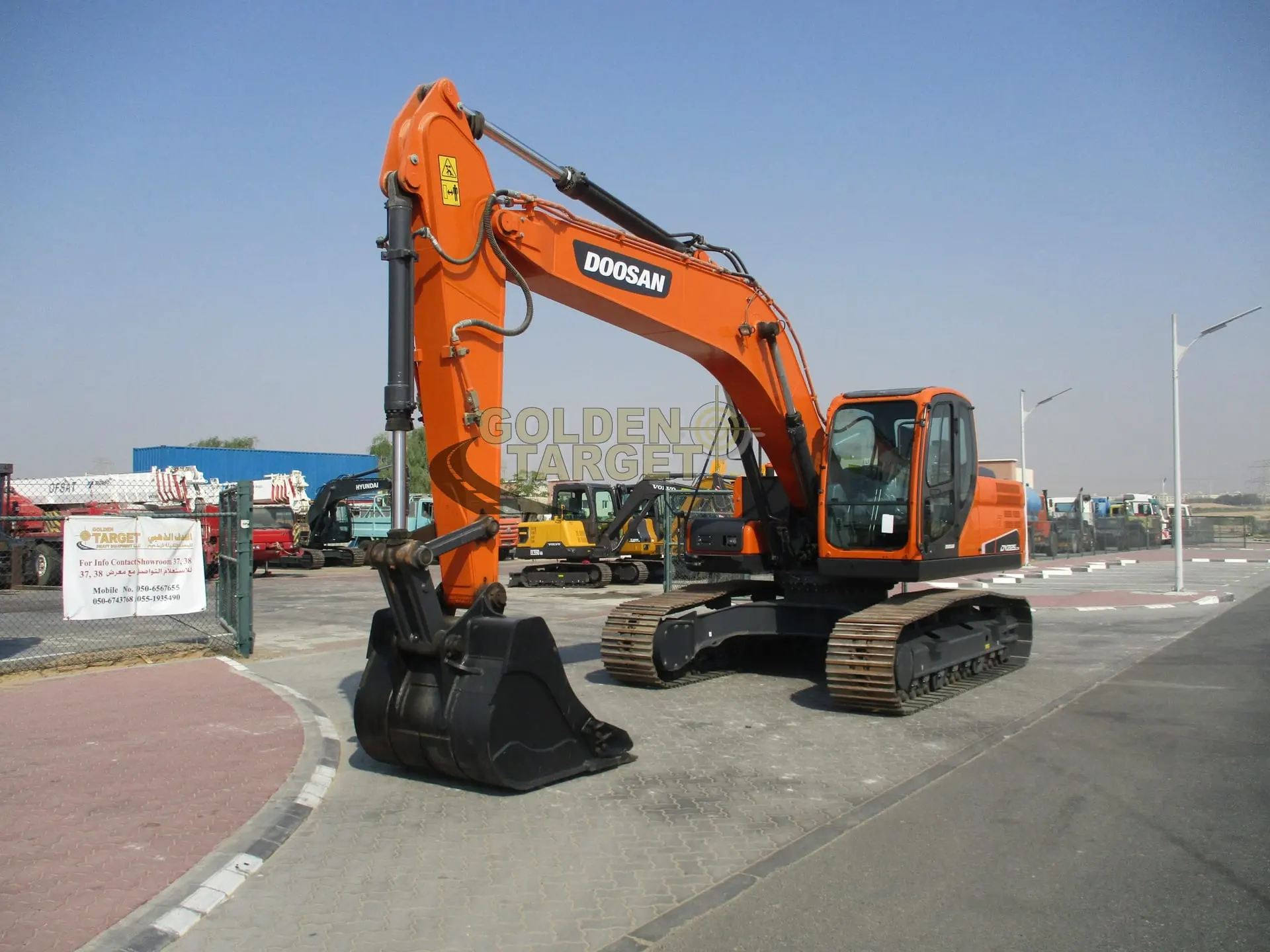 DOOSAN DX225LCA-2 HYDRAULIC EXCAVATOR 2022