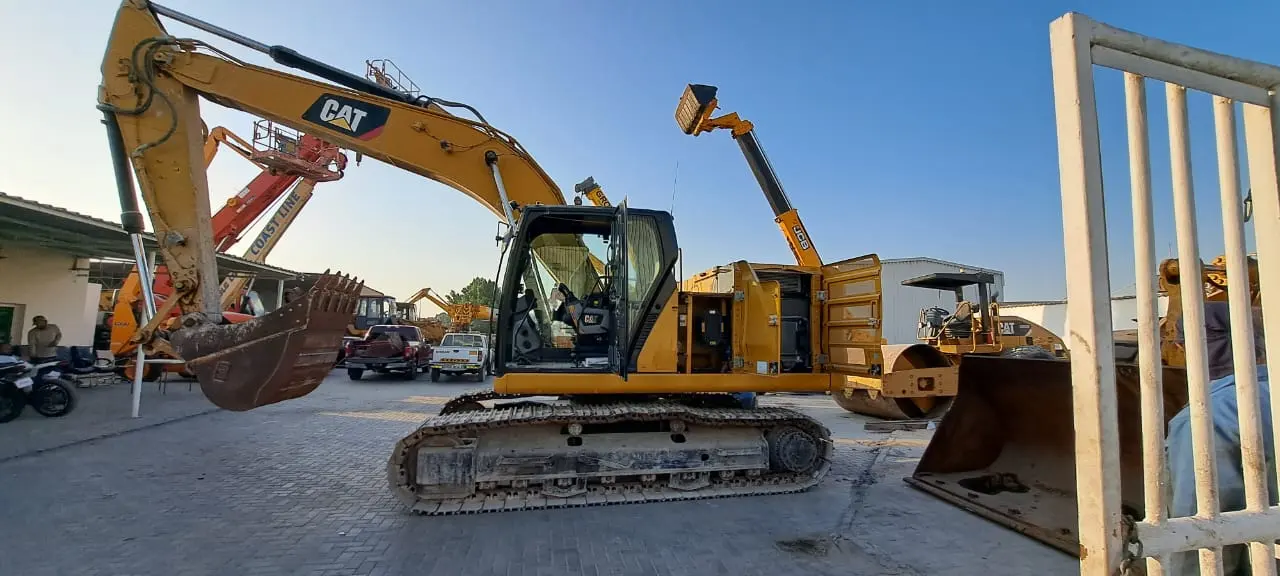 Chain Excavator CAT 320 - 3