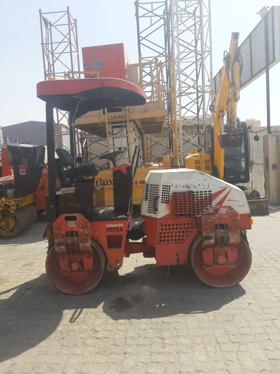 USED BOMAG BW120AD-4 ROAD ROLLER - 2