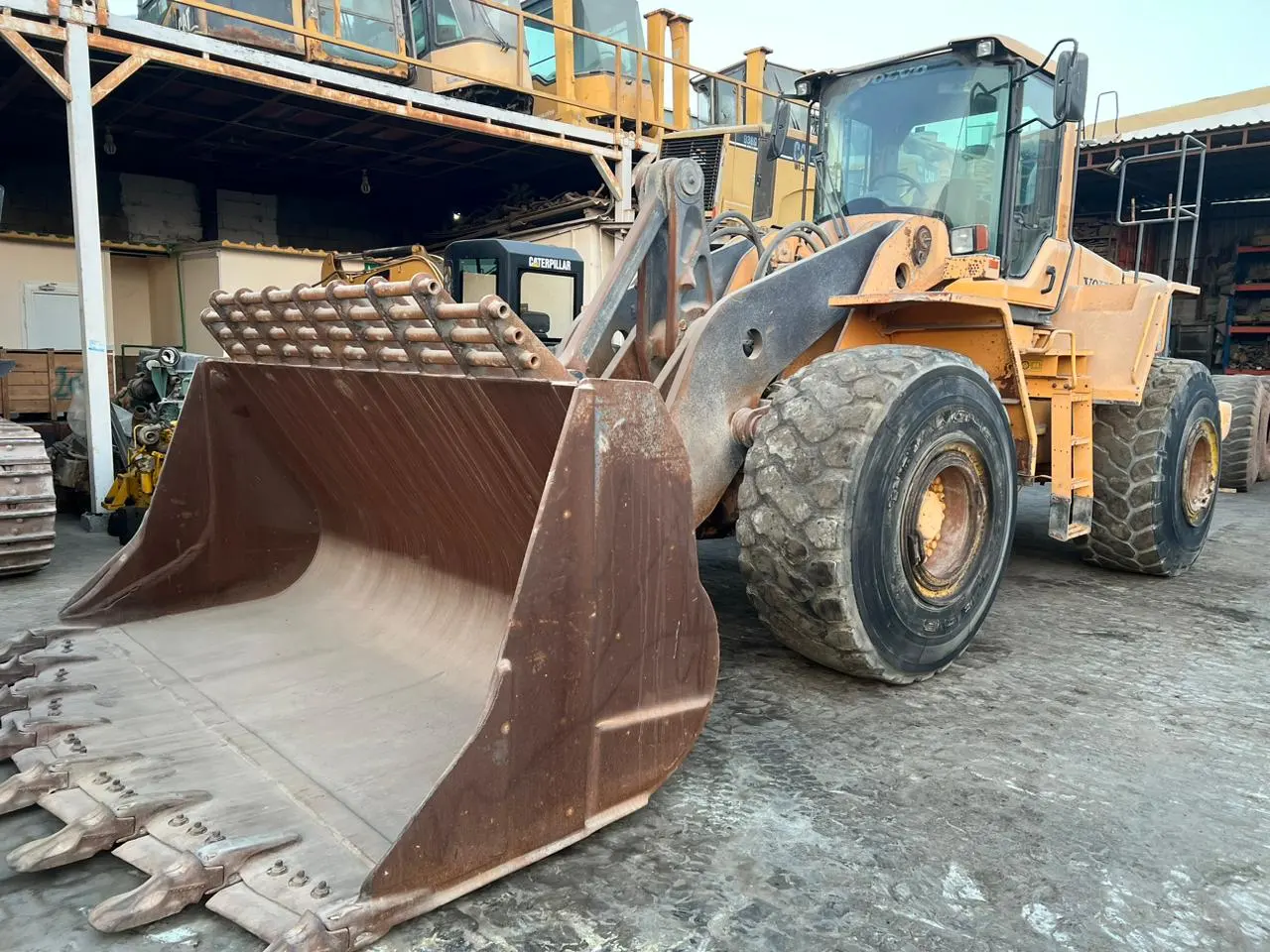 Motor Grader Mitsubishi 2004 - 2