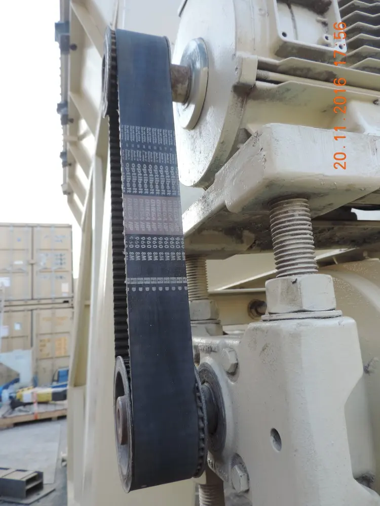 Aggregate feed hopper (benninghoven) - 4