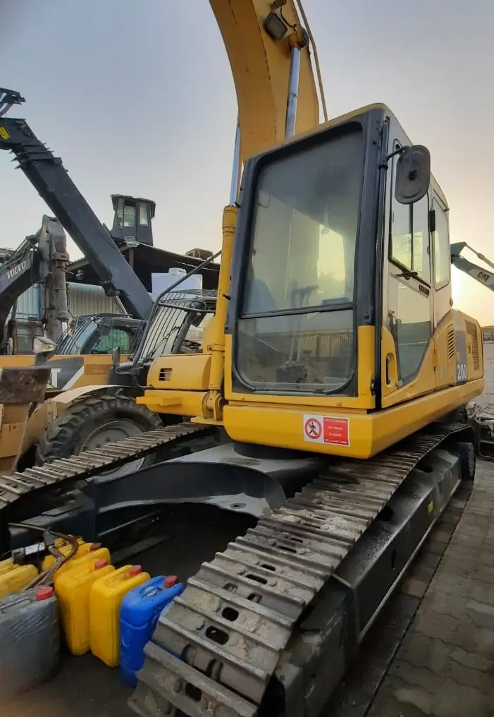 Excavator Komatsu PC 200 2009