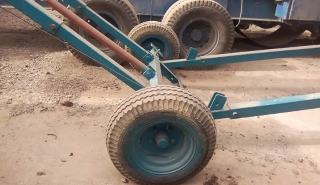Mobile Conveyor on Wheels