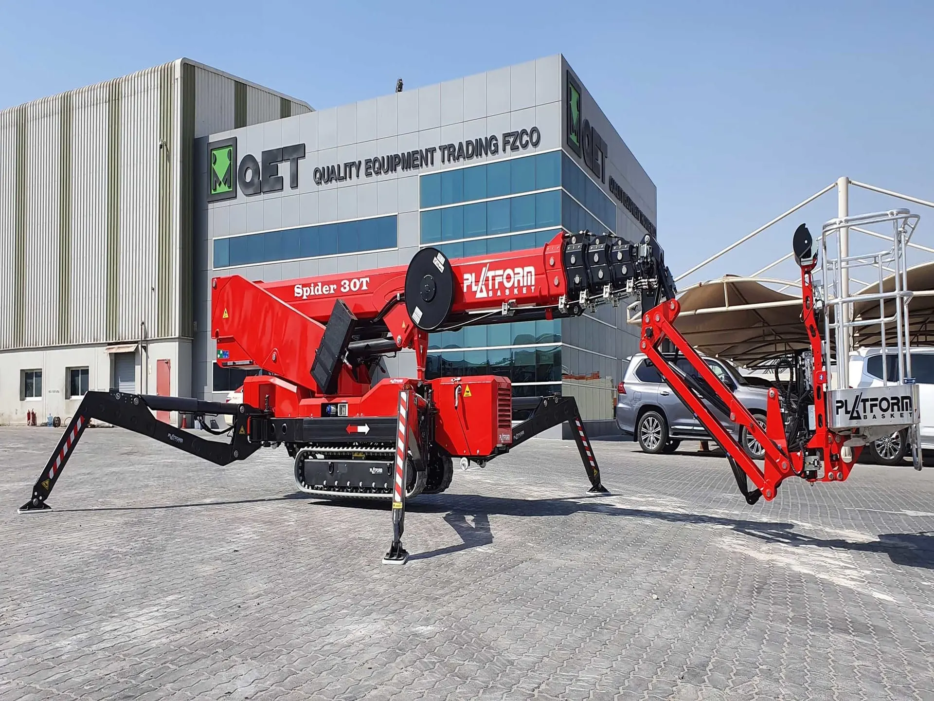 UNUSED PLATFORM BASKET SPIDER 30 T - 30MTRS