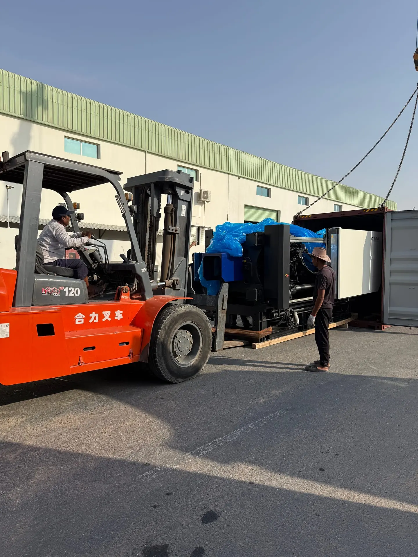 10 TON FORKLIFT FOR RENT ALL OVER UAE - 4