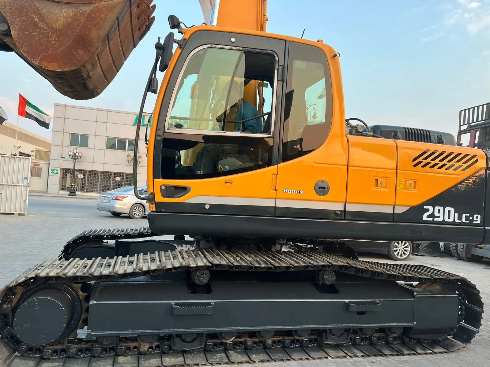 Hyundai 290 LC-9 Crawler Excavator 2019 for Sale - 2