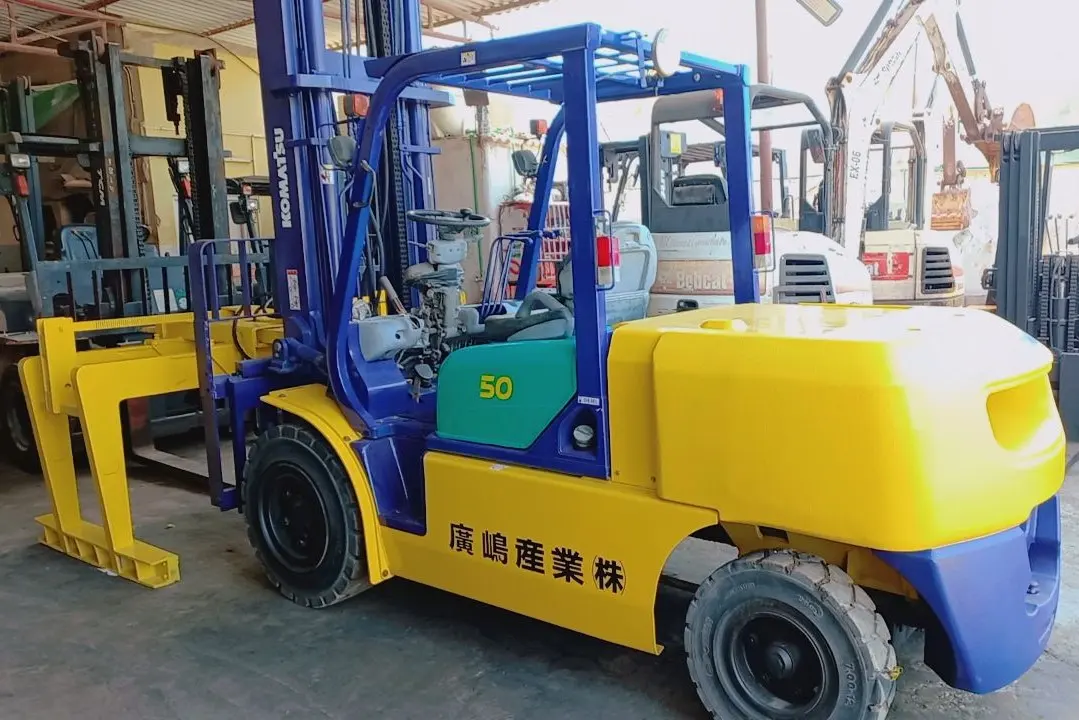 Forklift Komatsu 5 ton 2008 with Clamp