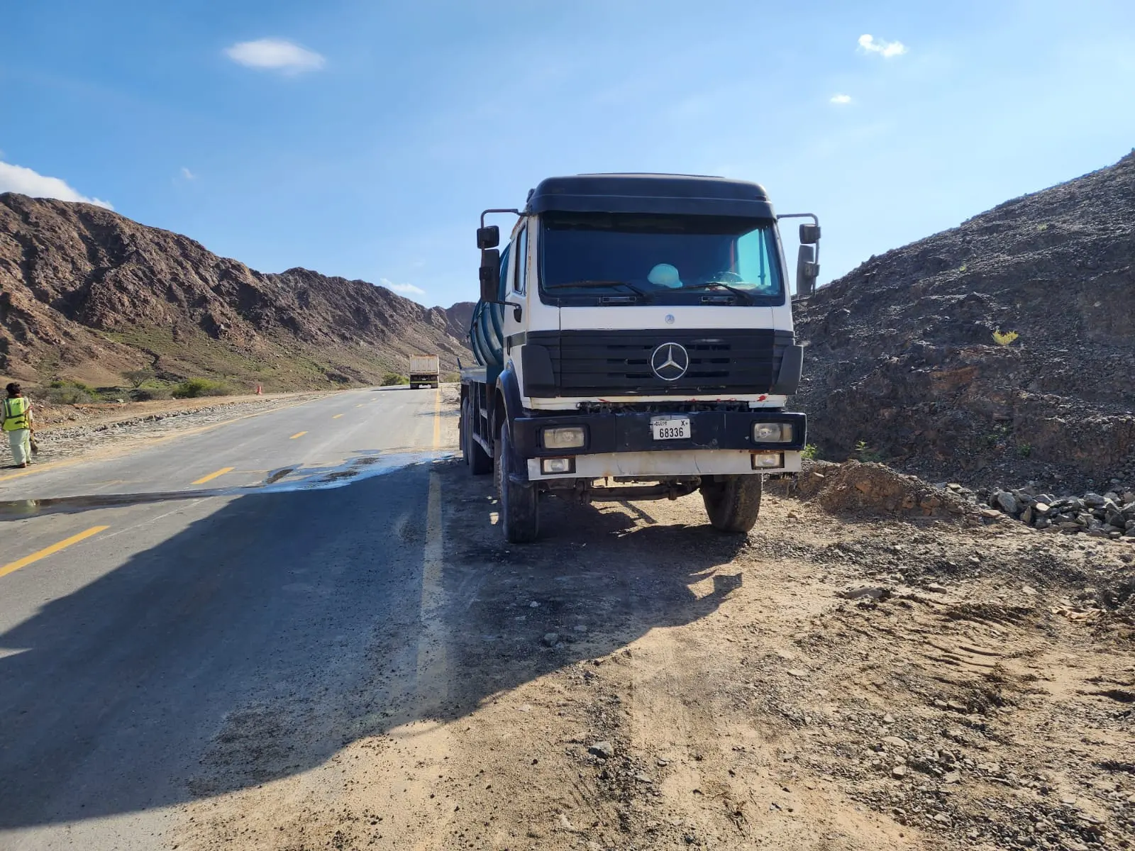 Water Tanker Available on rental - 2