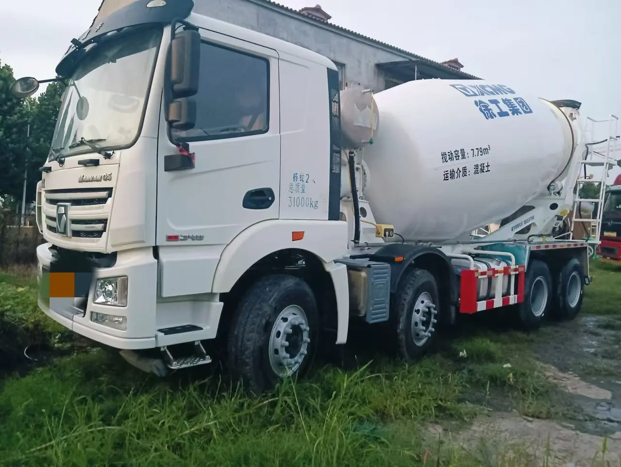 concrete mixer truck