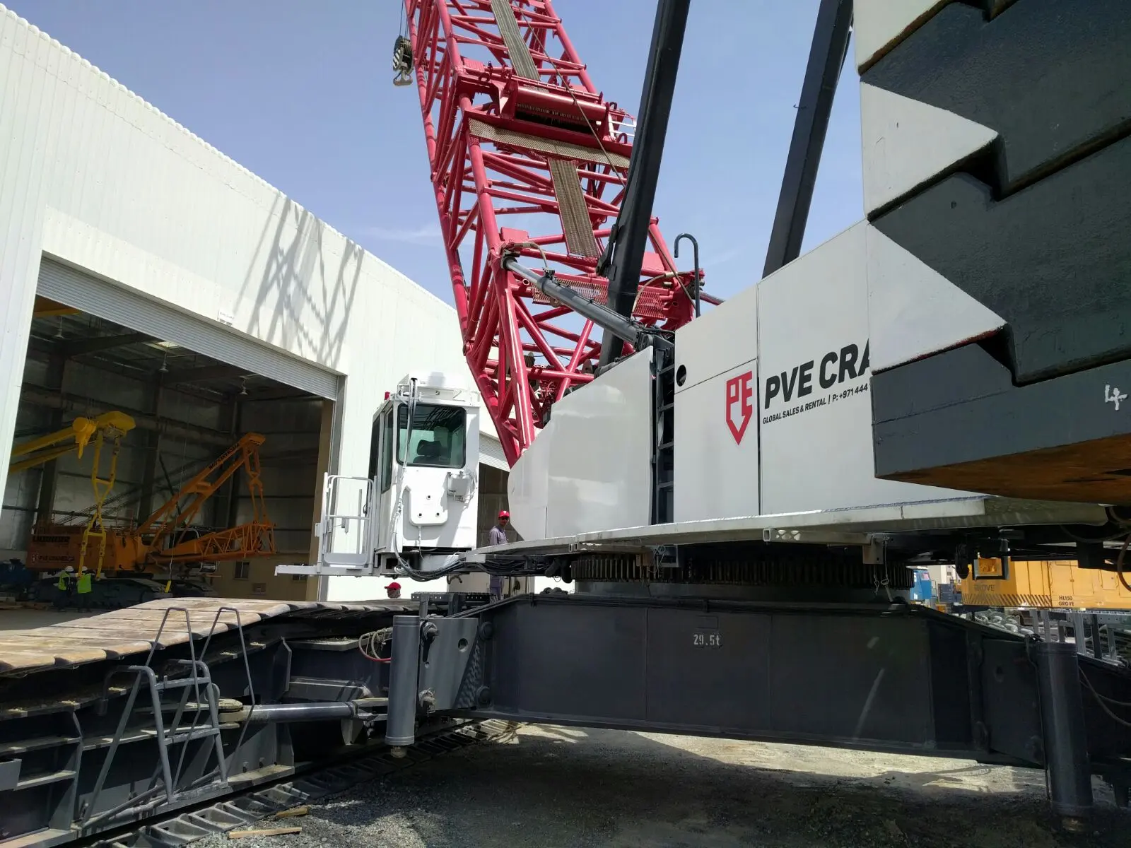 Demag (500 TON) Crawler Crane available on rent - 3