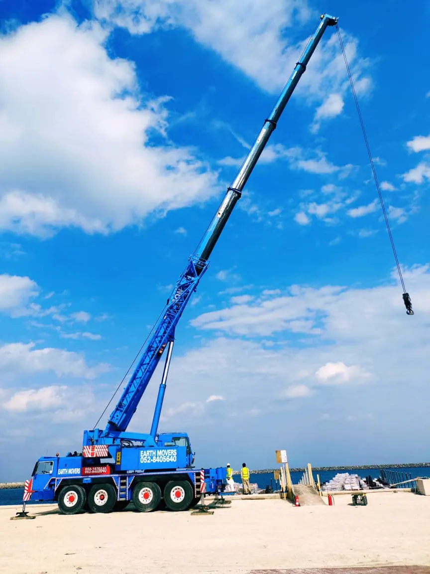 25Ton to 160Ton Mobile Cranes Available on Rental