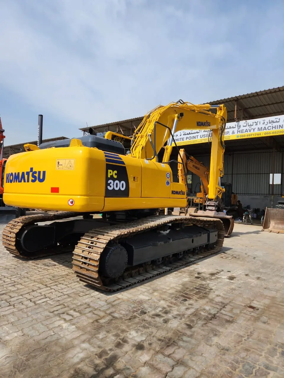 Komatsu PC 300-8 Chain Excavator 2018 for Sale - 4