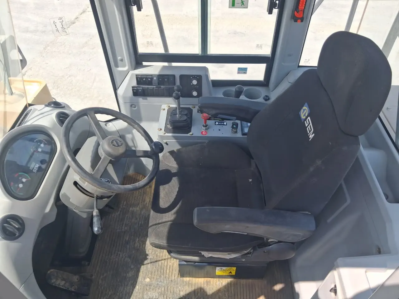 SEM Wheel Loader - 4