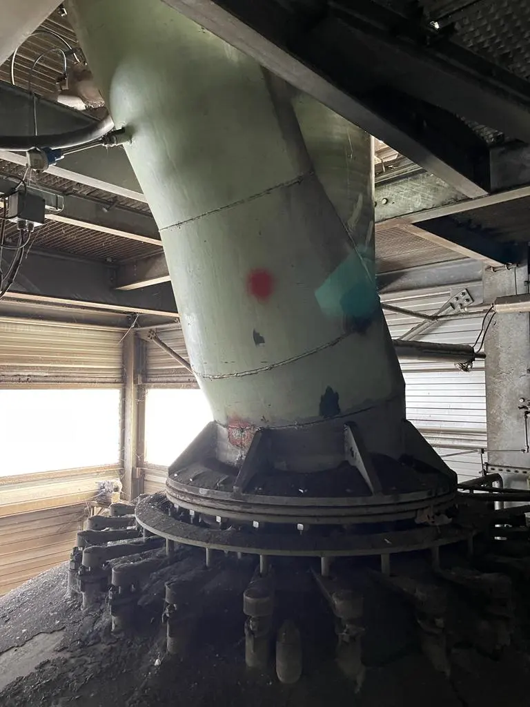 CLAUDIUS PETERS EM 47-568 Vertical Ball Mill - 4