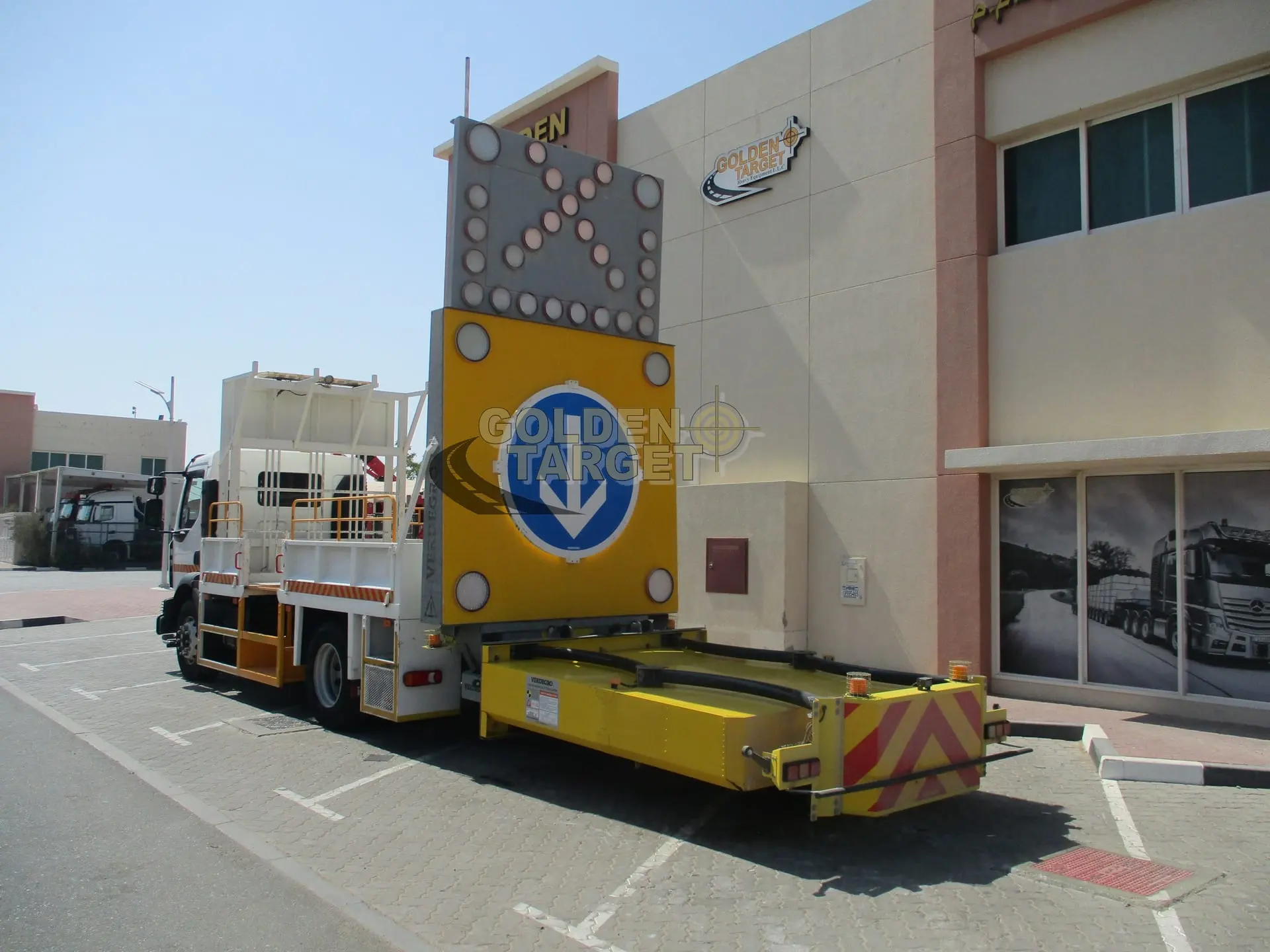 RENAULT 280 4×2 SAFETY TRUCK 2021 - 4