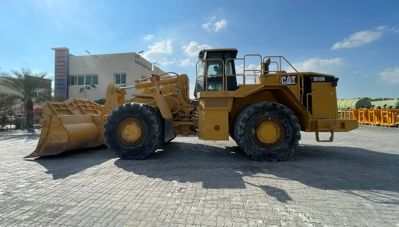 Caterpillar 988H Wheel Loader for sale - 3