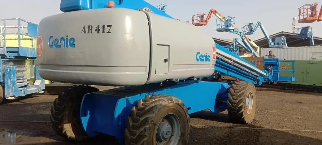 MANLIFT TELESCOPIC 40M