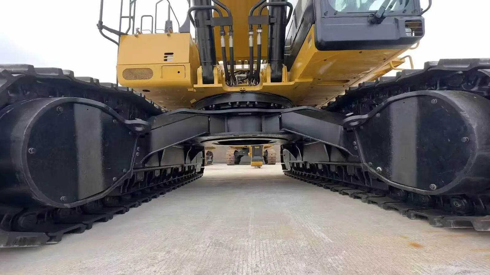 Cat374F - 2