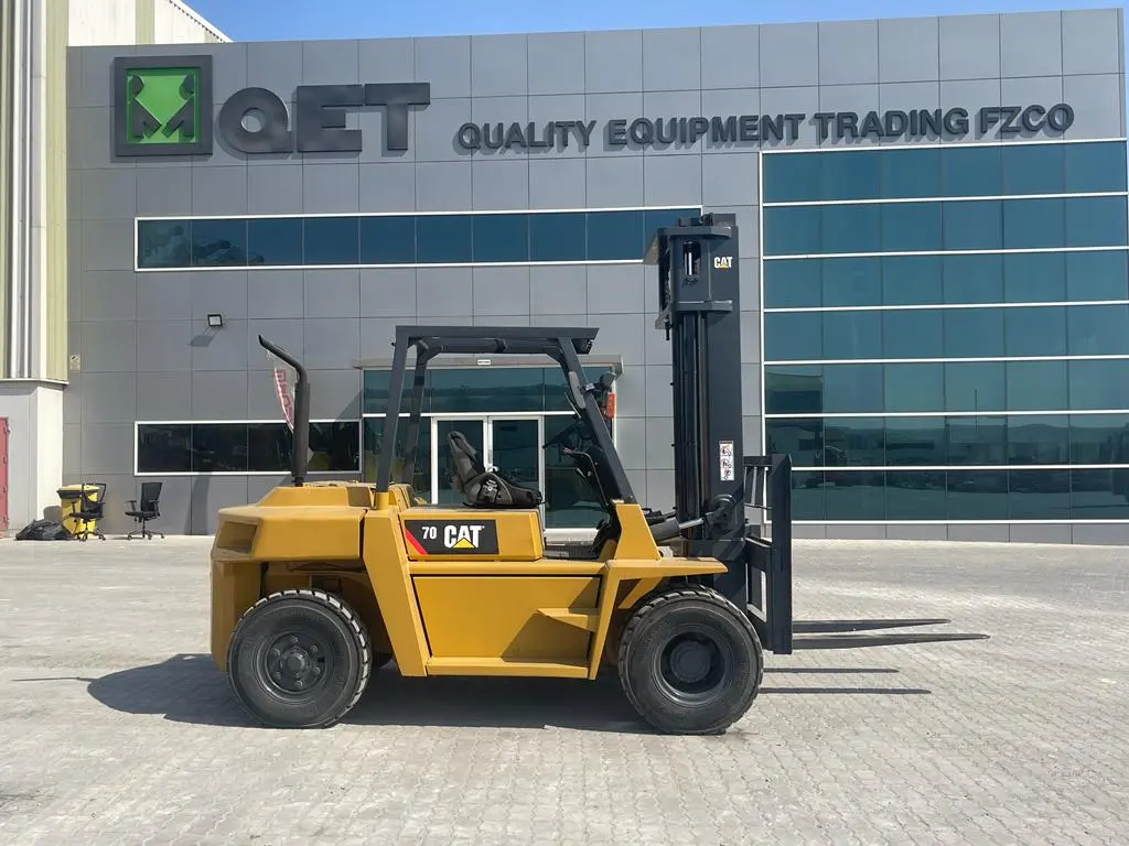 CATERPILLAR DP70 FORKLIFT