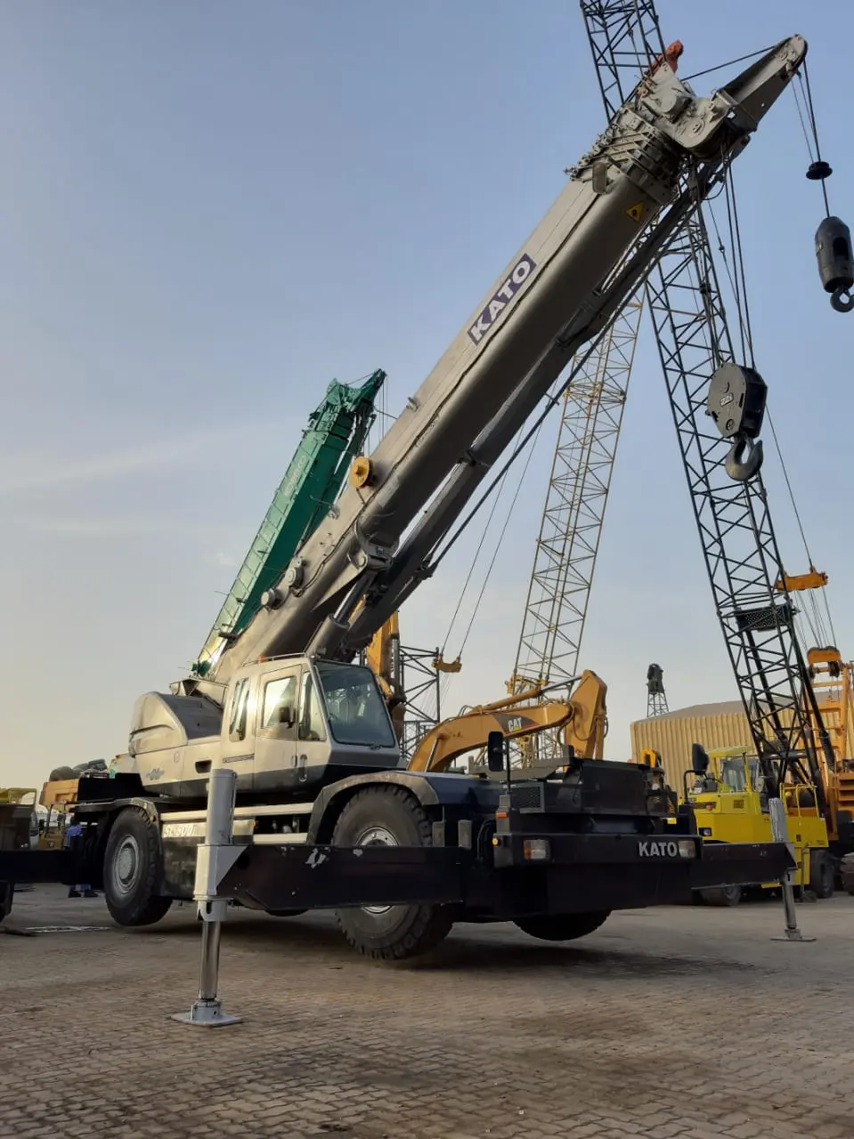 Used KATO KR50H-L2 Crane - 3