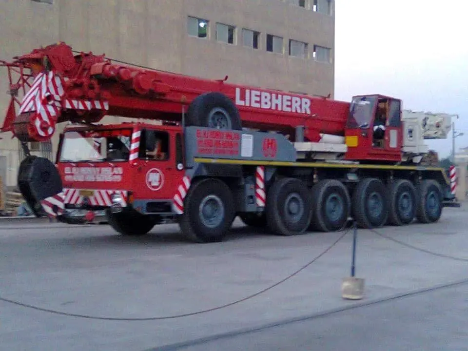 Mobile Crane 250 ton LIEBHERR